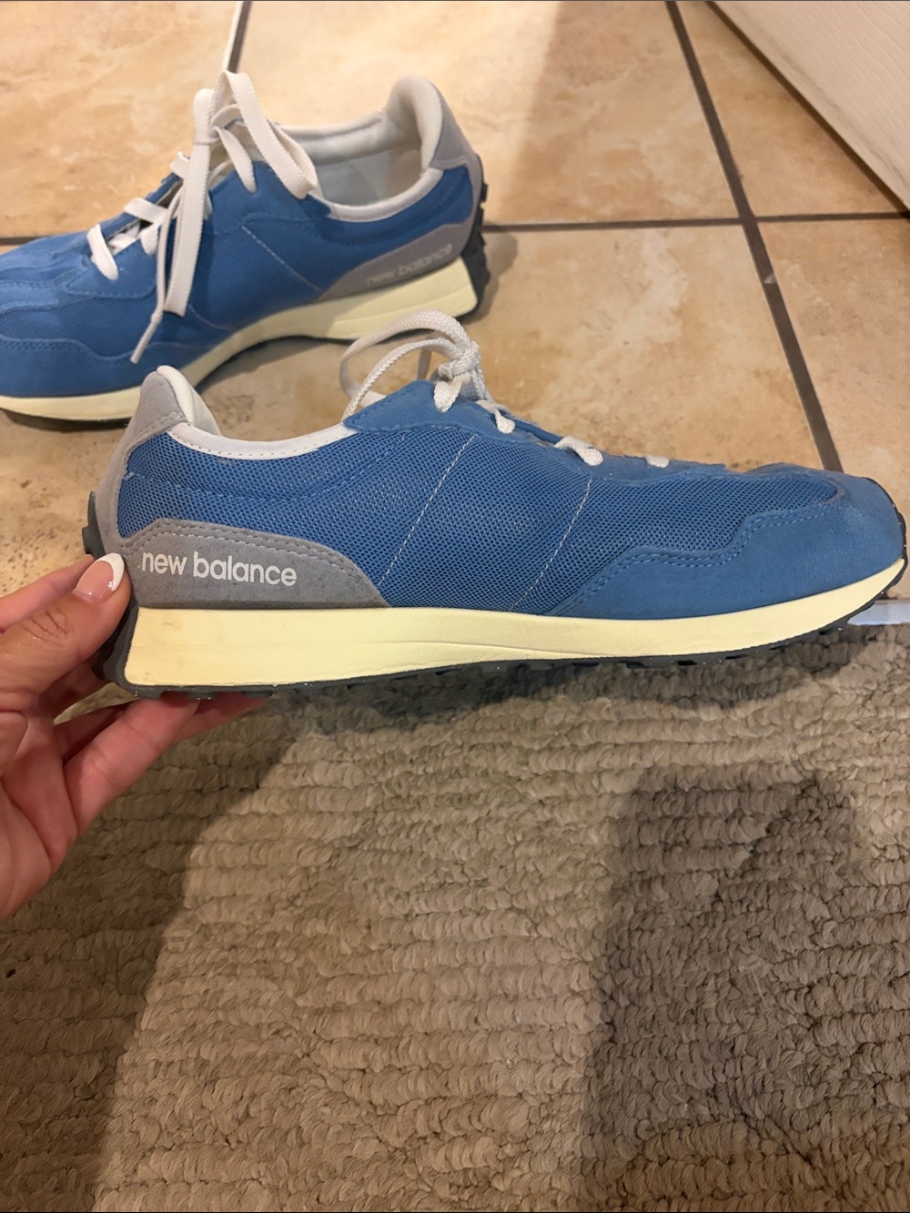 New Balance 327 Blue Casual Retro Runner Sneakers - White Accent - Picture 4 of 13